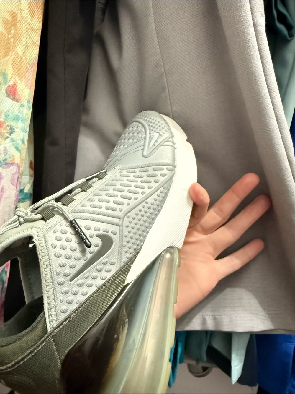 Nike Air Max 270 - Picture 11 of 11